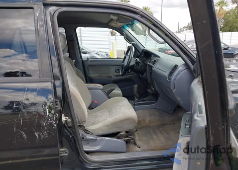 2000 Toyota 4Runner Sr5 V6 from USA, damaged, VIN JT3HN86R1Y0318461